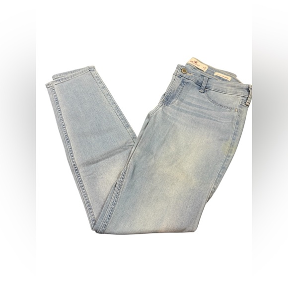 ✨ 5/$30 ✨ Hollister Light Blue Low Rise Jean Leggings‎ - Picture 2 of 8